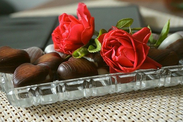 Chocolates Hearts Heart Cell  - Nowaja / Pixabay