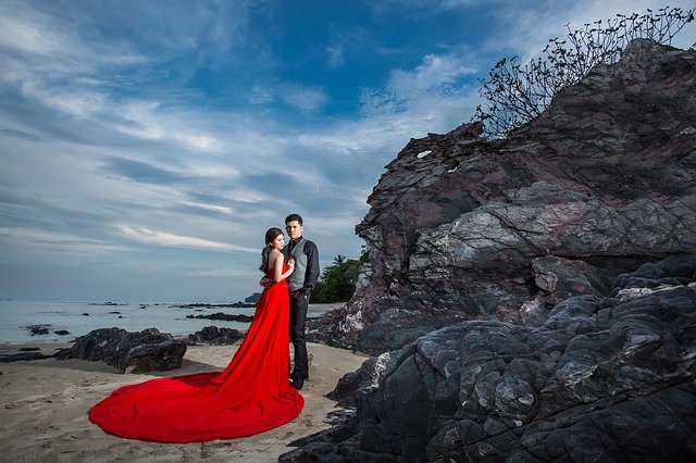 Couple Groom Bride Wedding  - sonamabcd / Pixabay