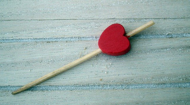 Heart Decoration Red Ornament  - MrGajowy3 / Pixabay