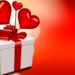 Heart Love Gift Romance Background  - kalhh / Pixabay