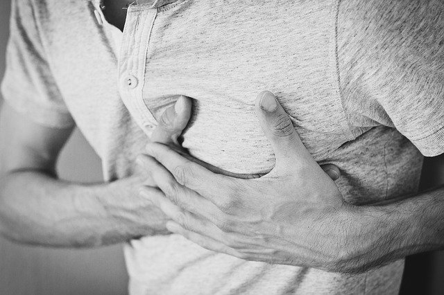 Heartache Chest Pain Hurt Pain  - Pexels / Pixabay