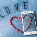 Love Heart Romantic Valentine  - Nietjuh / Pixabay