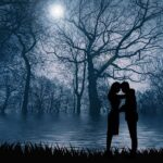 Romantic Silhouette Night Romance  - susan-lu4esm / Pixabay