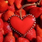 Strawberries Fruit Healthy Heart  - pasja1000 / Pixabay